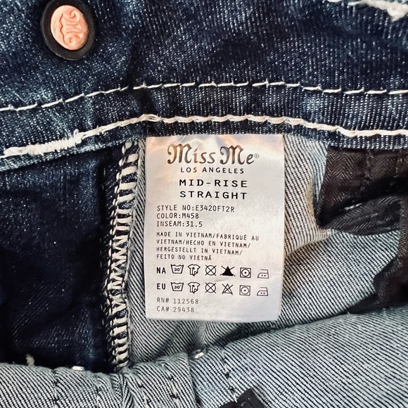 Miss Me Jeans ๐ - Picture 6 of 8